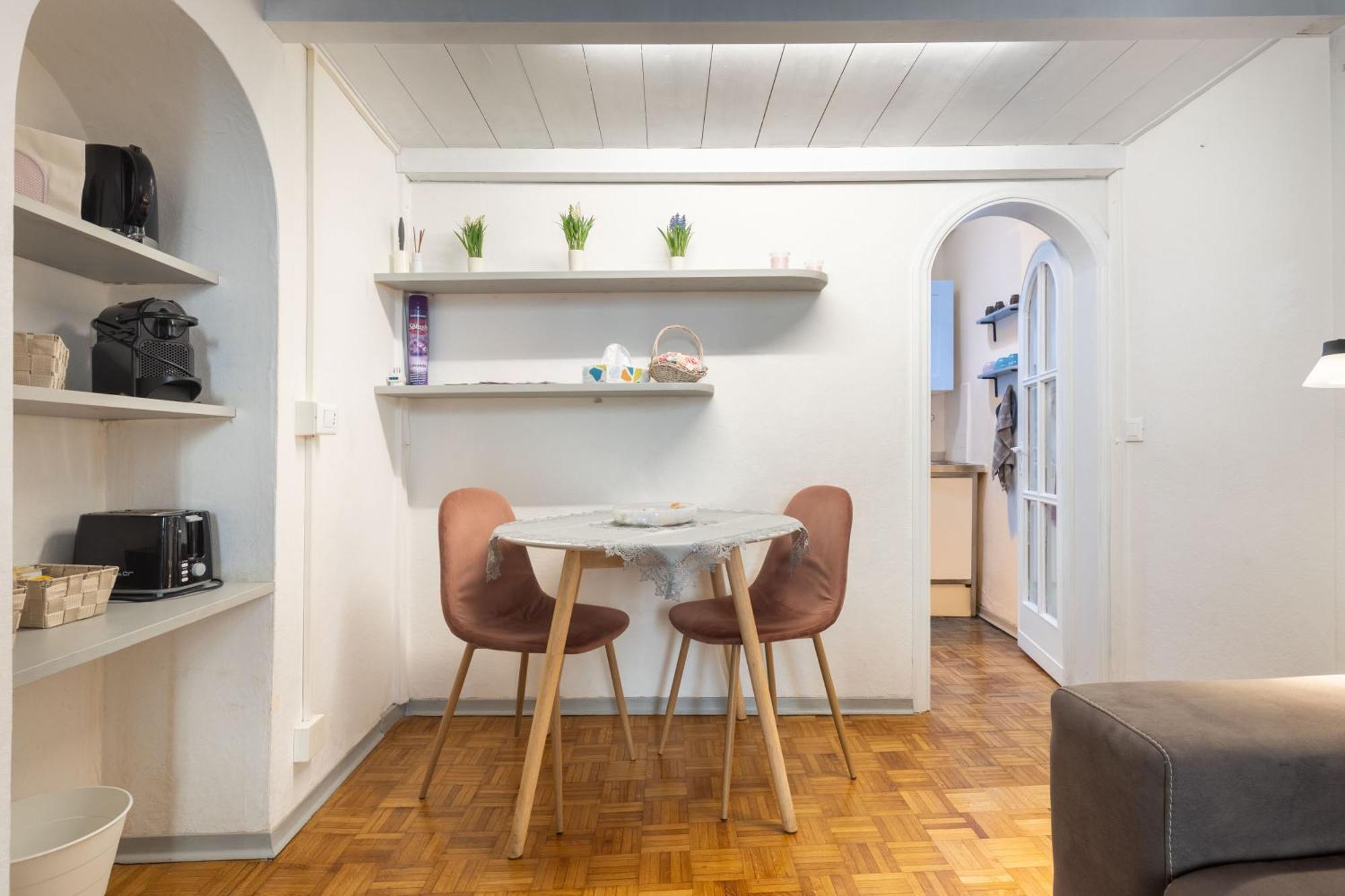 Appartamento Charm Flat In Center